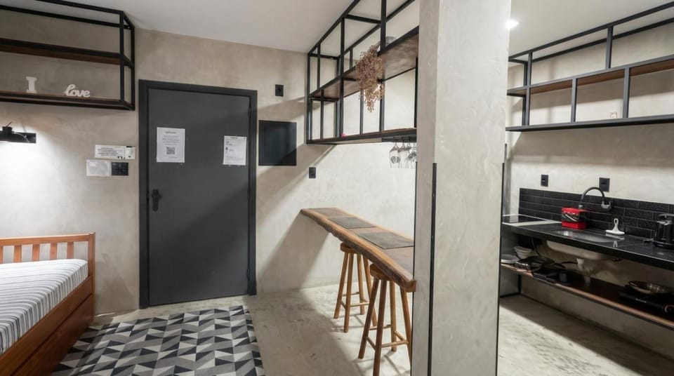 Kitchen or kitchenette, Photo of the whole room, Dining area