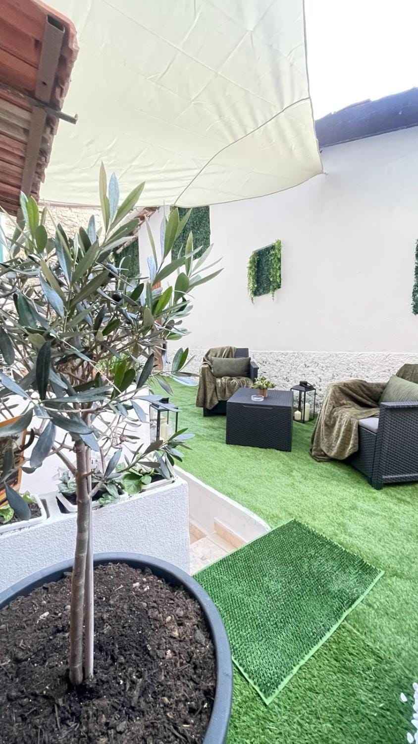 Patio, Balcony/Terrace