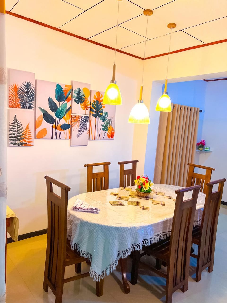 Living room, Dining area