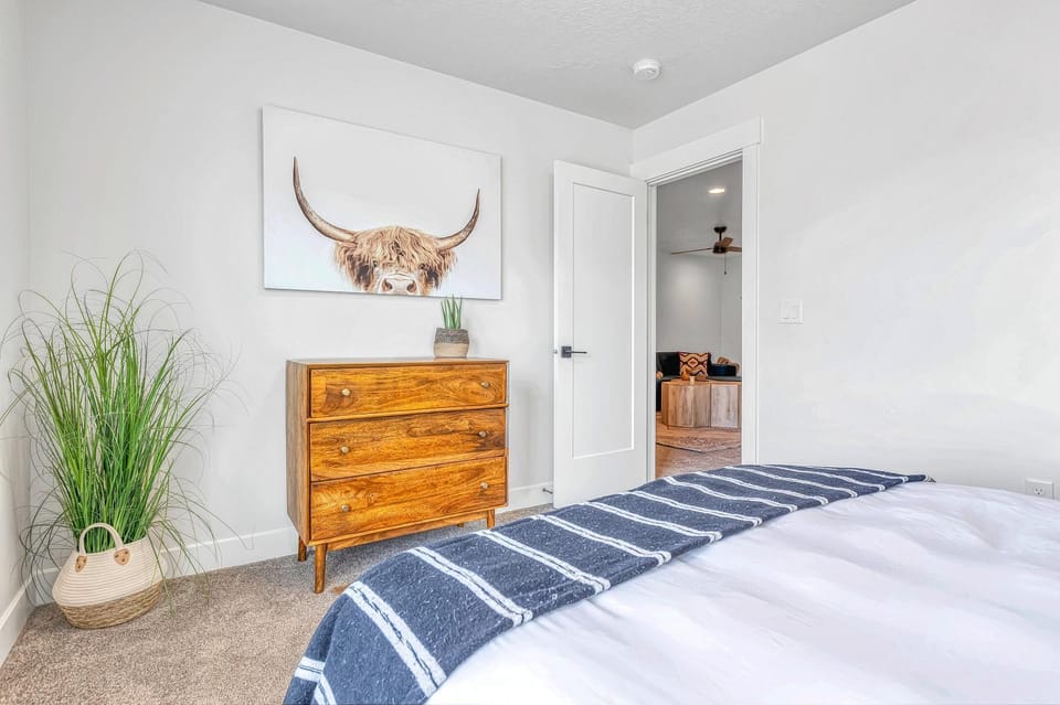 Southern Retreat, Priv Patio with Hot Tub, Zions. House in Washington