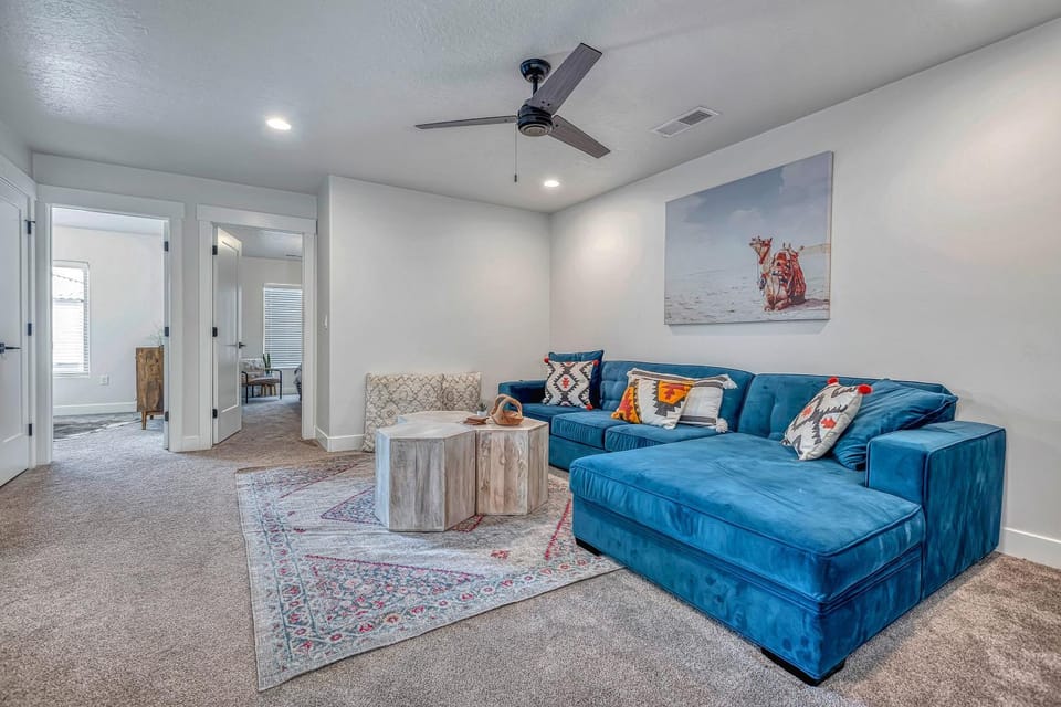 Southern Retreat, Priv Patio with Hot Tub, Zions. House in Washington