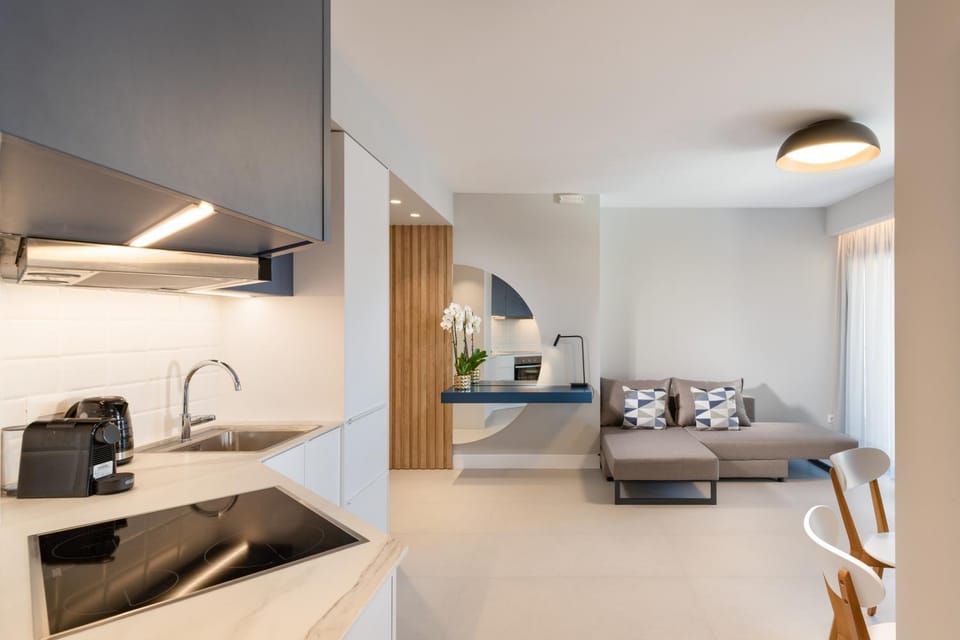 Kitchen or kitchenette, Living room, stove