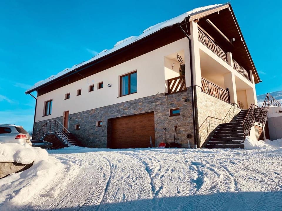 Property building, Winter