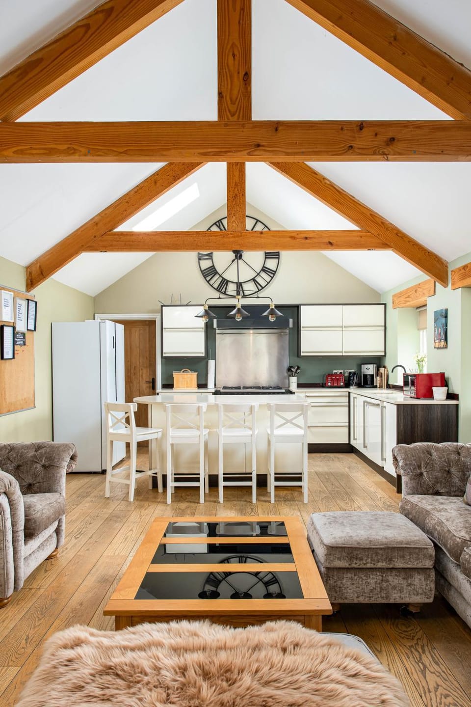 Bramley Barn near Bath + Hot tub House in Bristol