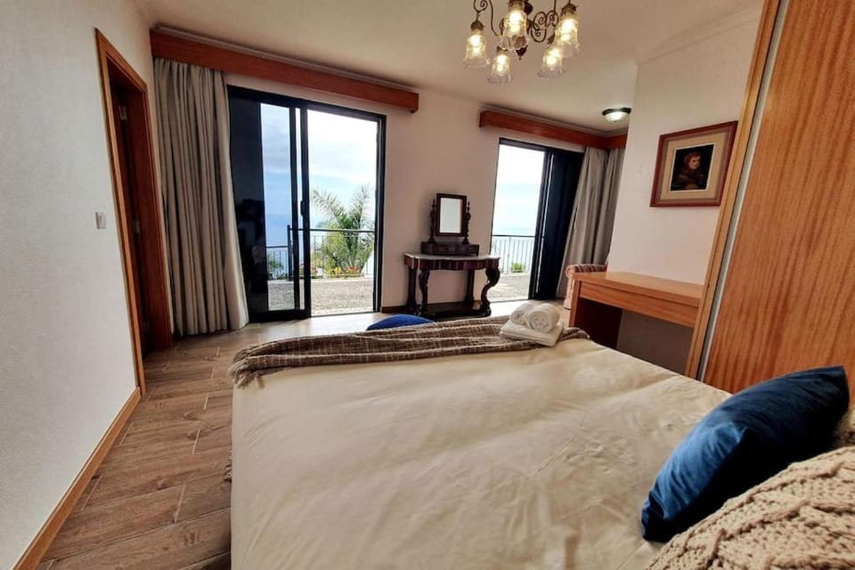 Ocean View Madeira 3 - Ponta do Sol Apartment in Madeira District