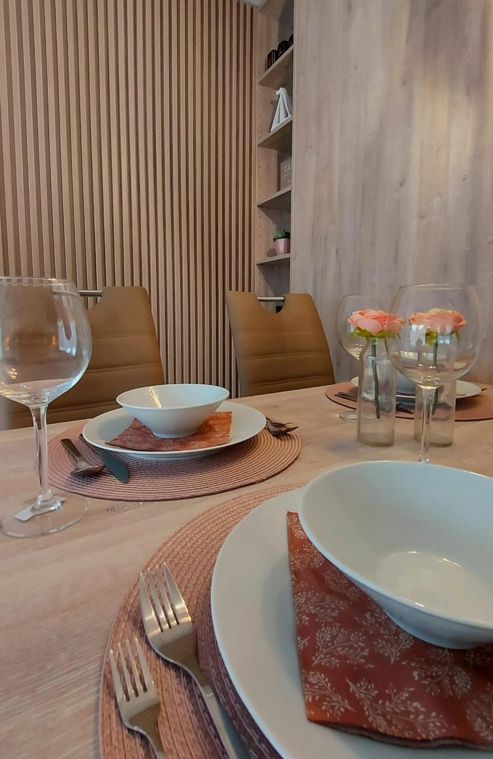 Food and drinks, Dining area