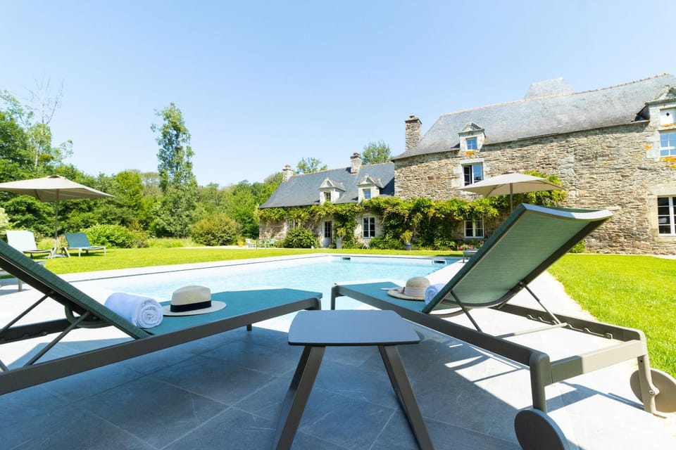 Property building, Swimming pool