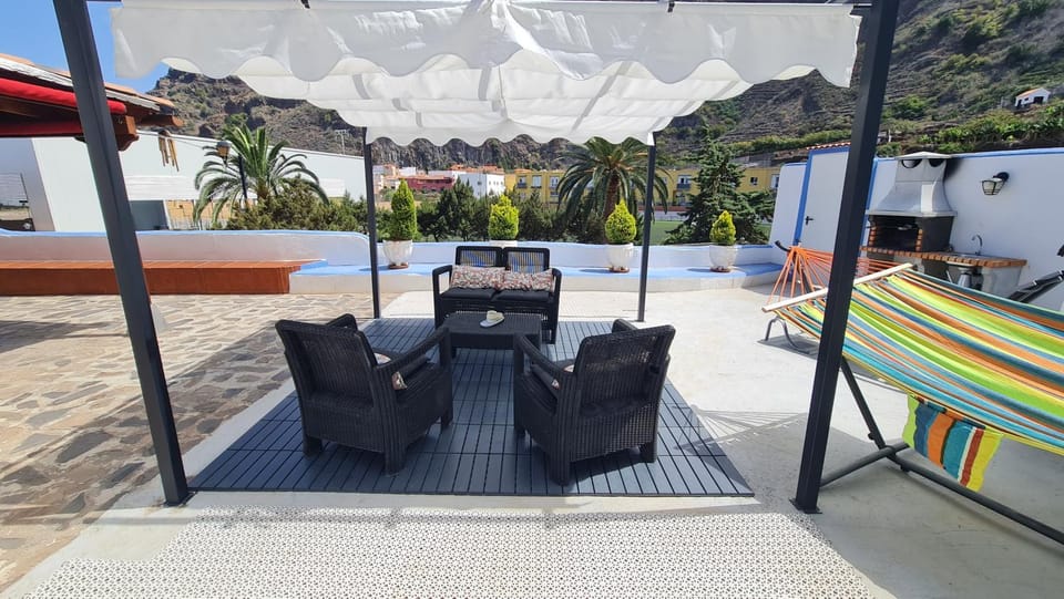 Patio, Off site, BBQ facilities, Balcony/Terrace