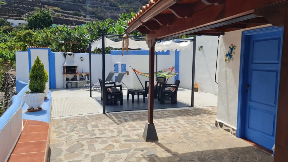Patio, BBQ facilities, Balcony/Terrace, sunbed