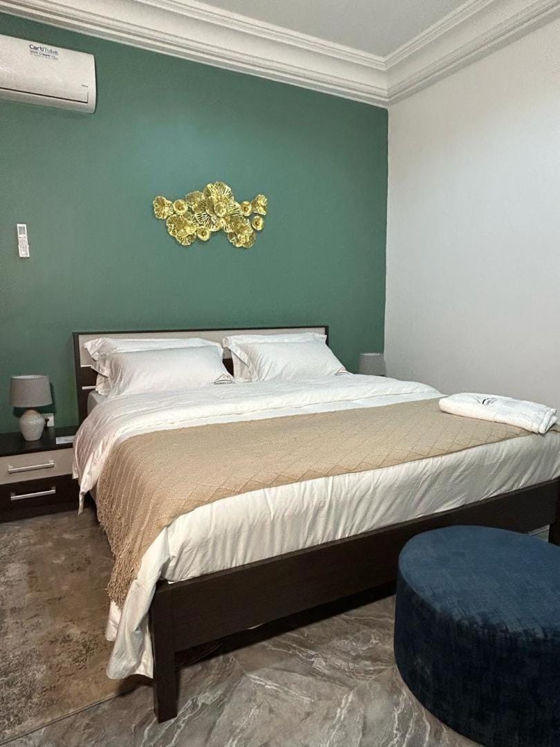 Bed, Bedroom, air conditioner