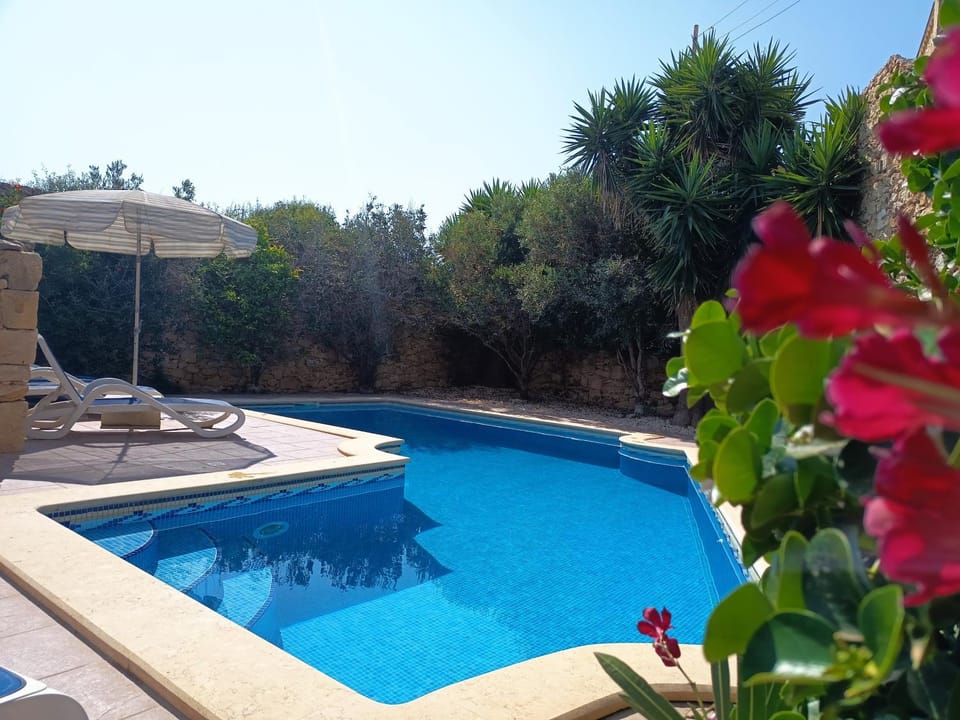 Ta’ Peppi Farmhouse Villa in Malta