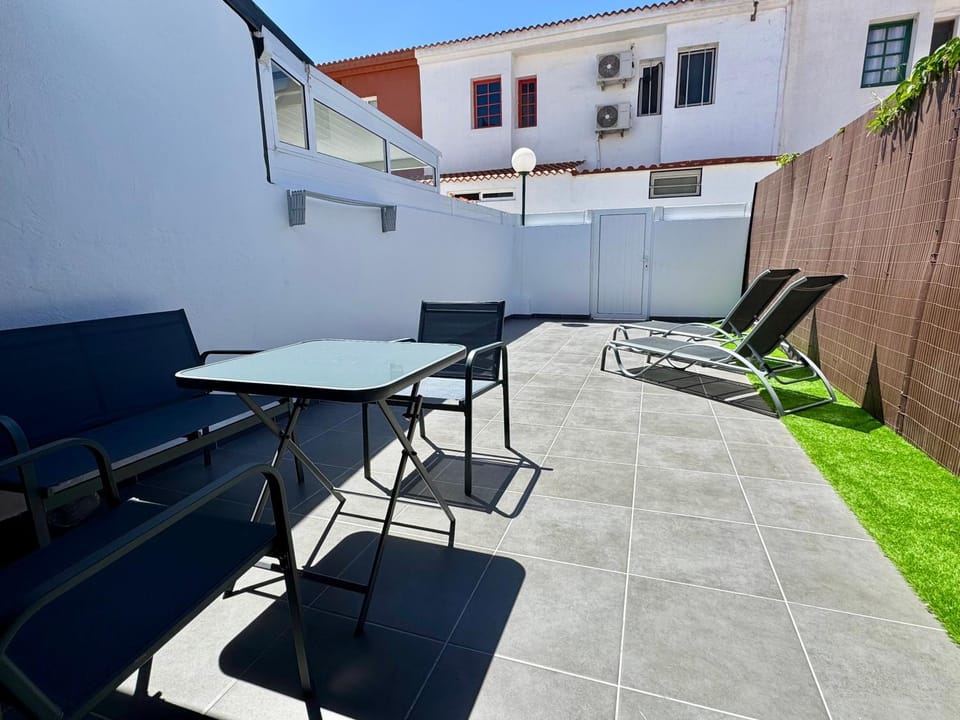 Day, Balcony/Terrace, Dining area