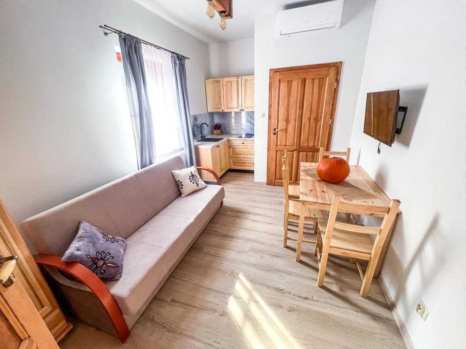 View (from property/room), Kitchen or kitchenette