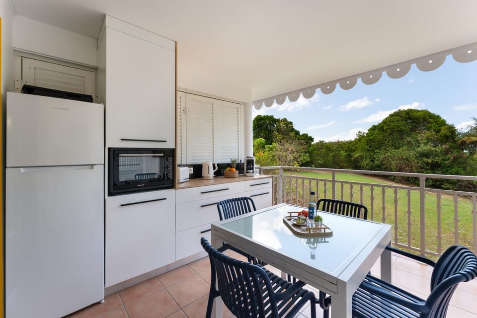Day, Natural landscape, BBQ facilities, Garden, View (from property/room), Balcony/Terrace, Kitchen or kitchenette, Dining area, Garden view, dishwasher, oven, stove
