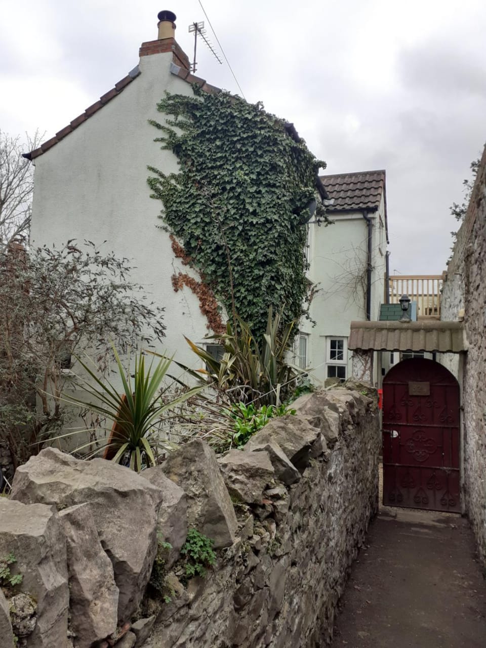Characterful Cottage near the Sea, Beach, Pier & Shops House in Weston-super-Mare