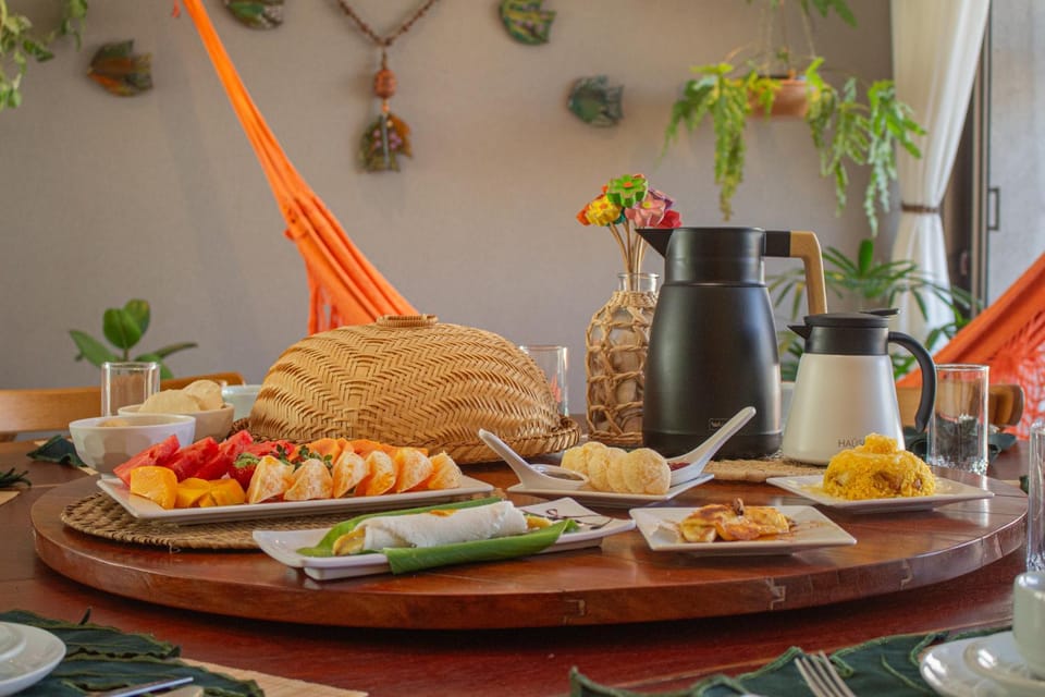 Food and drinks, Food, Breakfast, Continental breakfast, Buffet breakfast, Lunch, Drinks