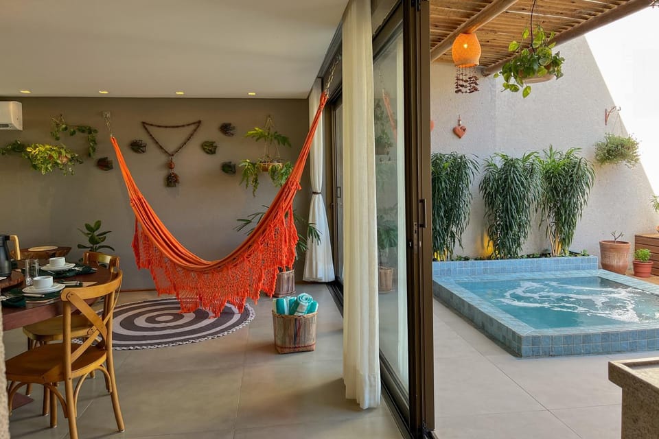 Patio, Natural landscape, Balcony/Terrace, Dining area, Pool view, Swimming pool