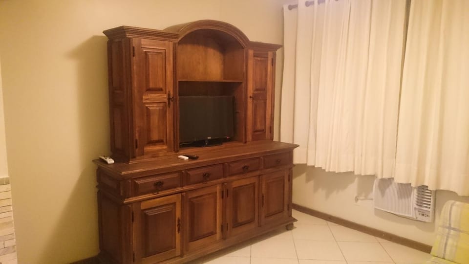 APTO A 50M DA PRAIA DO FORTE - AR CONDICIONADO Apartment in Cabo Frio