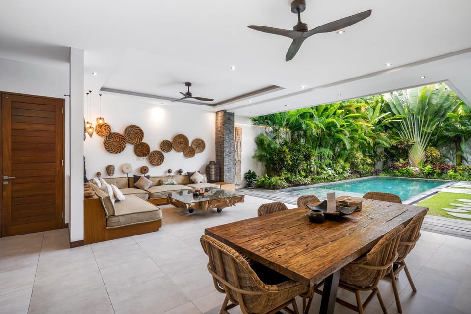 View (from property/room), Living room, Seating area, Dining area, Pool view, Swimming pool
