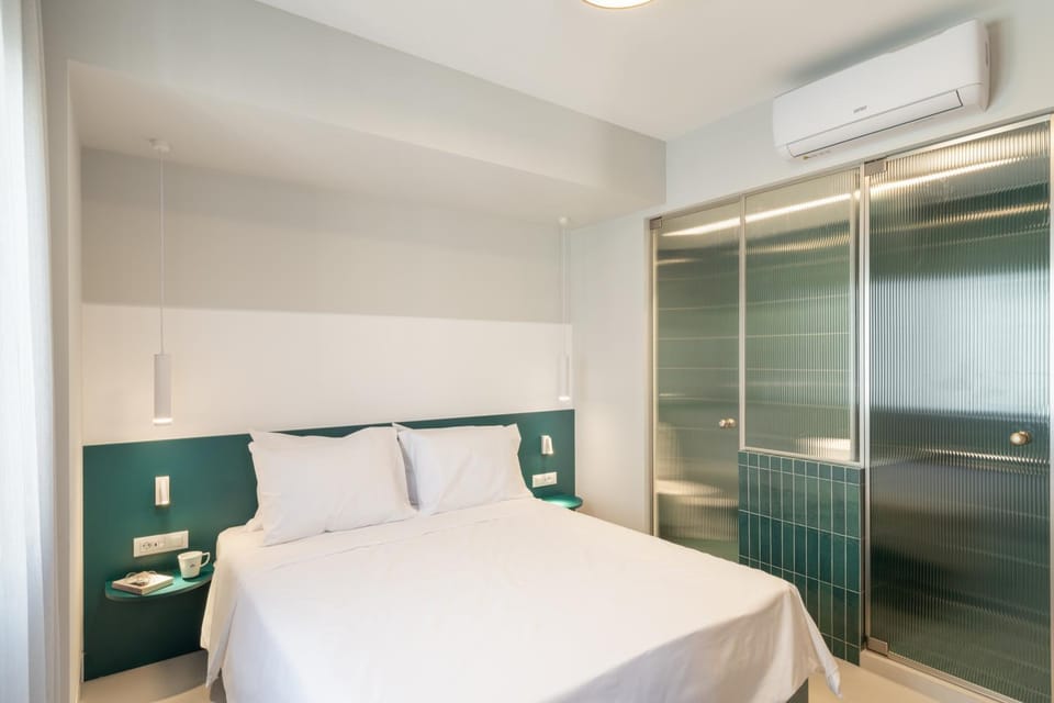 Bathroom, Bedroom