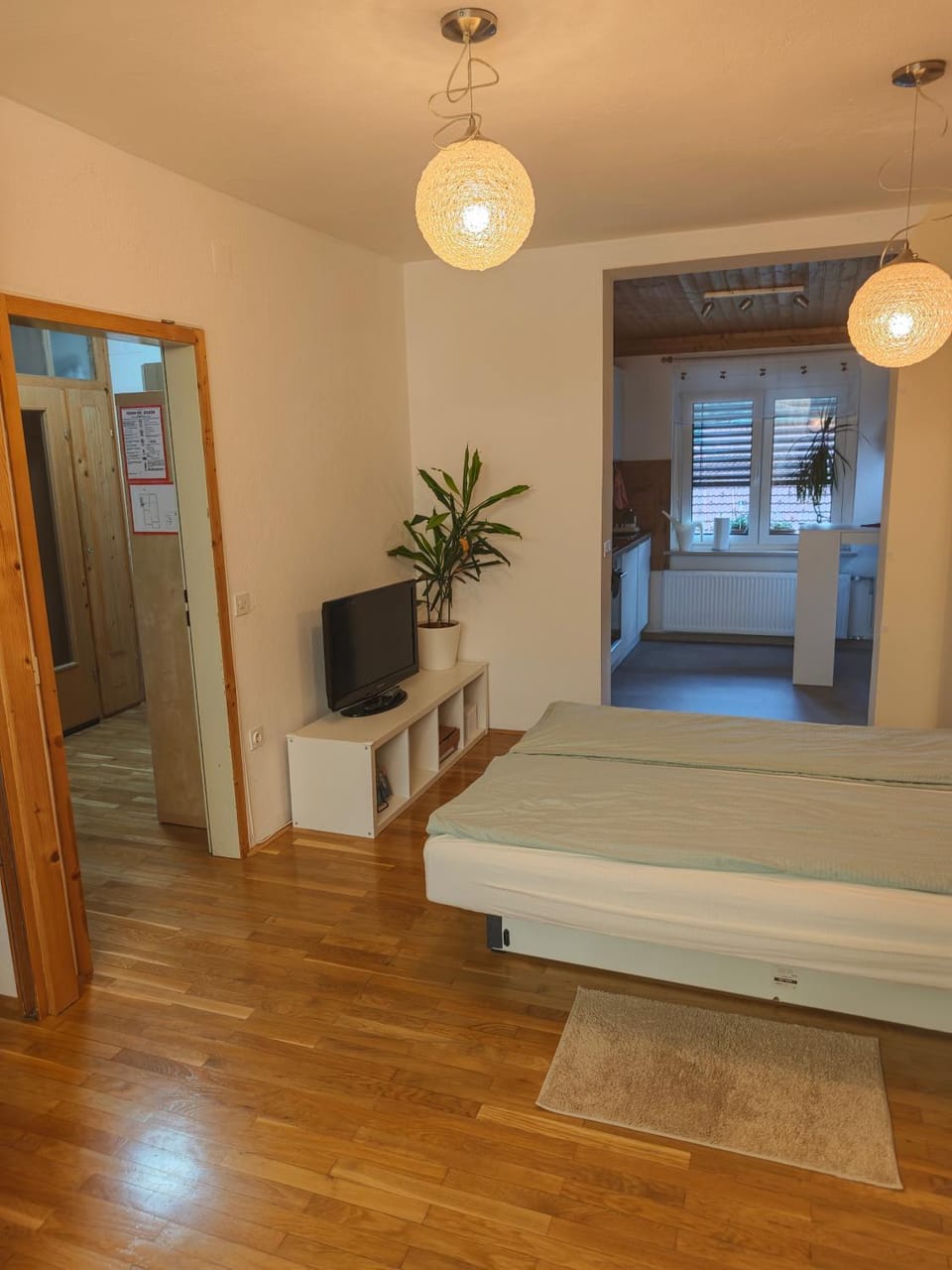 Communal lounge/ TV room