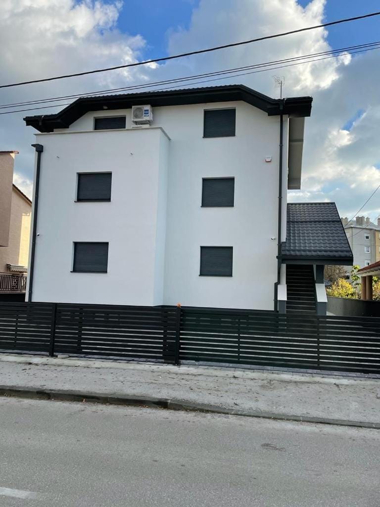 Property building, Day, Street view
