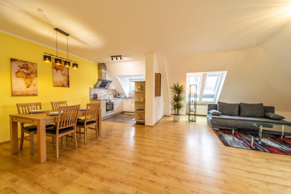 Living room, Dining area