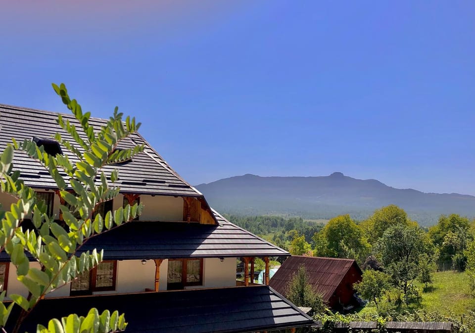 Property building, Day, Natural landscape, Mountain view