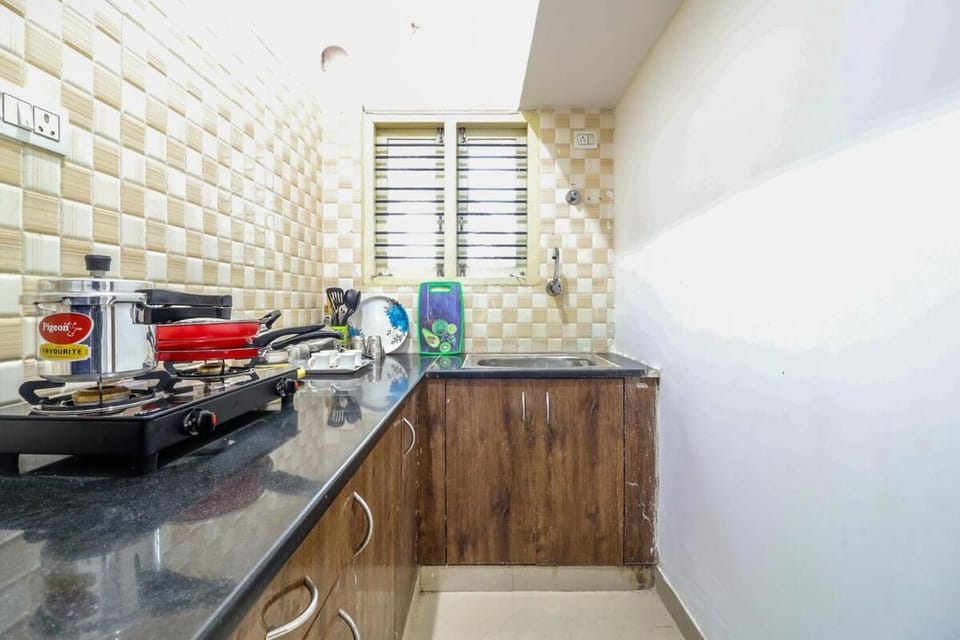 Kitchen or kitchenette, Food