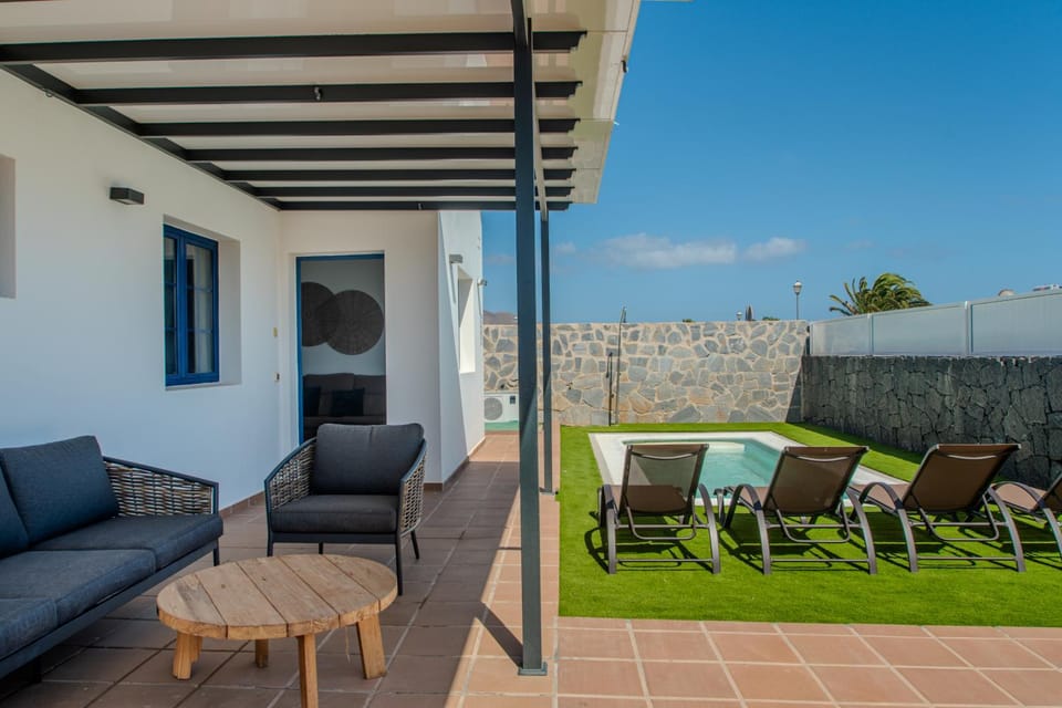 Solarium, Pool view, Swimming pool