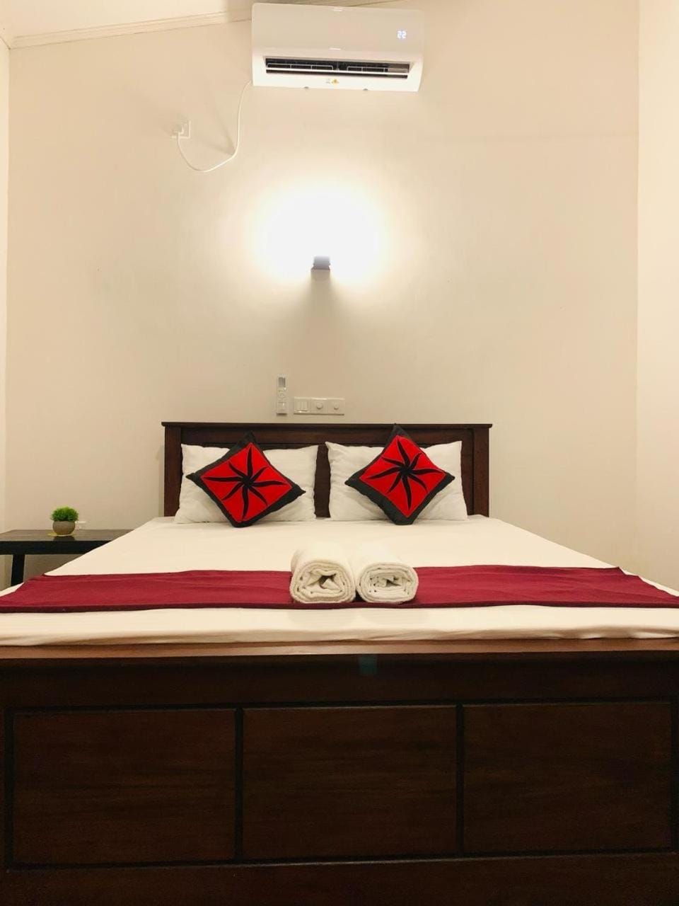 Bed, air conditioner
