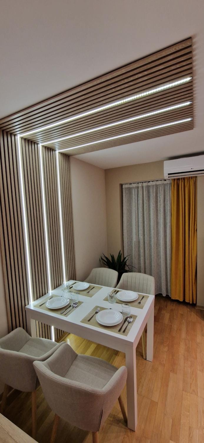 Living room, Photo of the whole room, Dining area, air conditioner