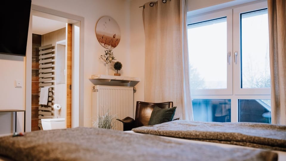 Bathroom, Decorative detail, Bedroom