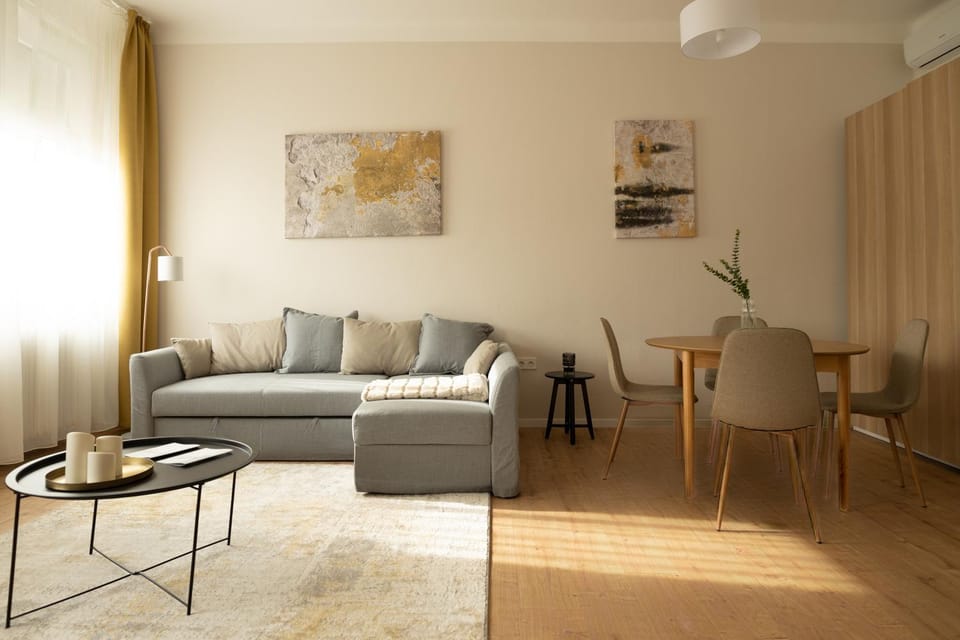 Living room, Dining area, Dinner