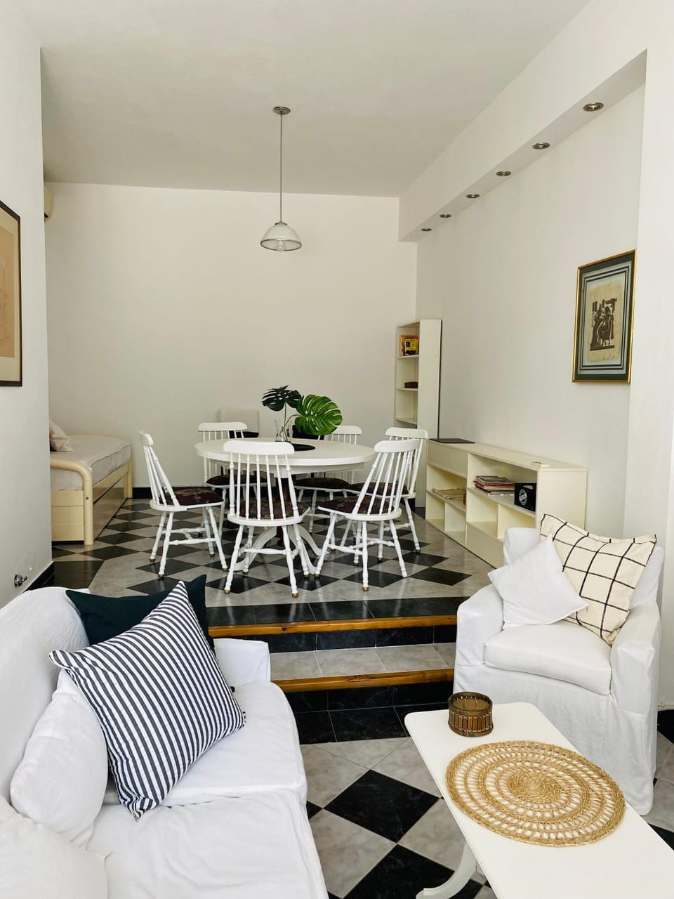 Living room, Dining area