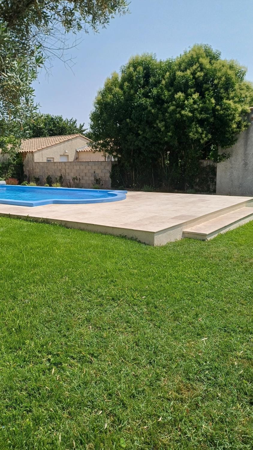 Garden, Swimming pool, Swimming pool