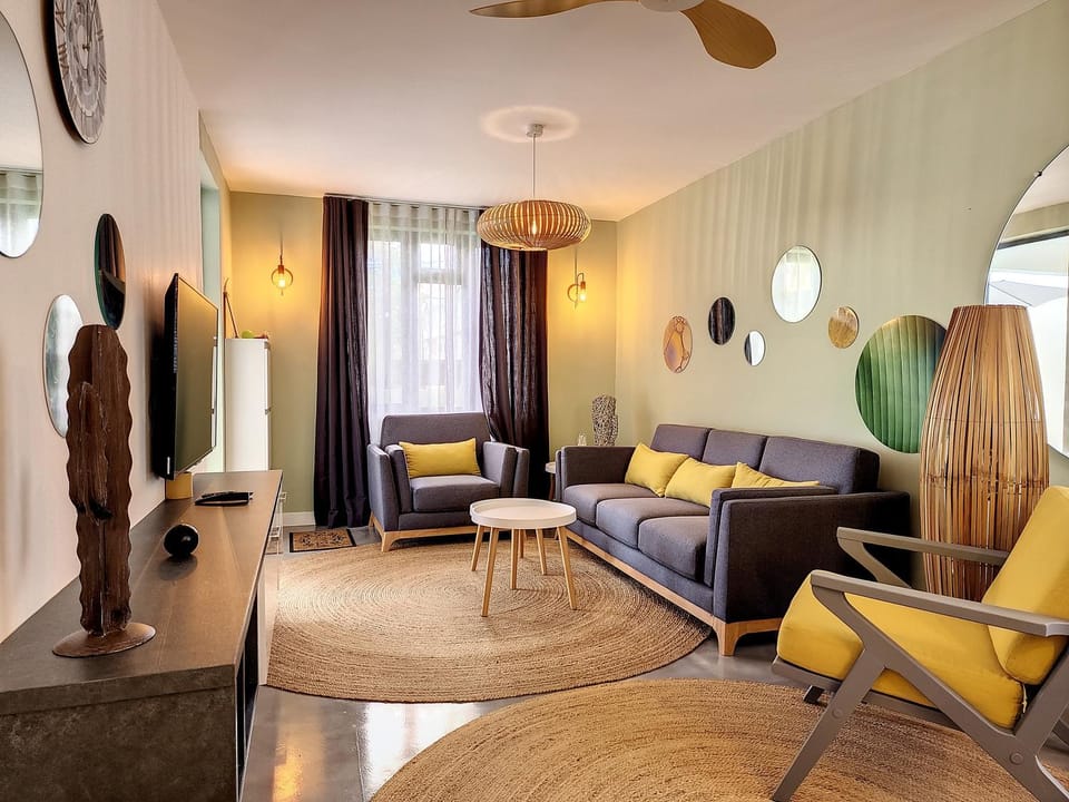 Sunkissed - Brand New Beach apartment located 50m from beach Apartment in Flic en Flac