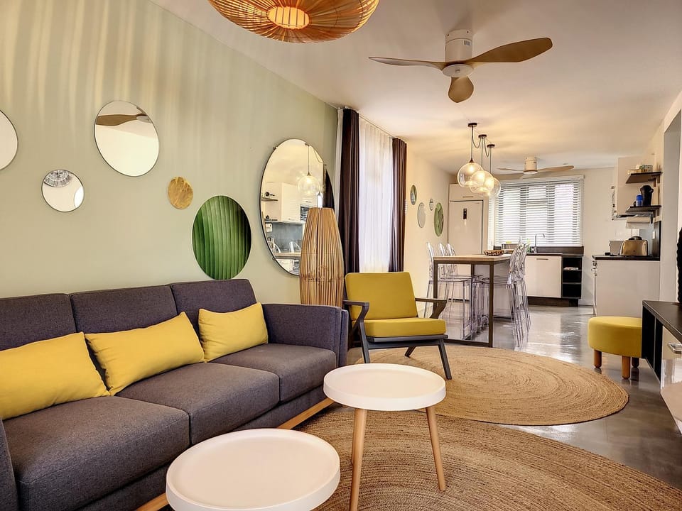 Sunkissed - Brand New Beach apartment located 50m from beach Apartment in Flic en Flac