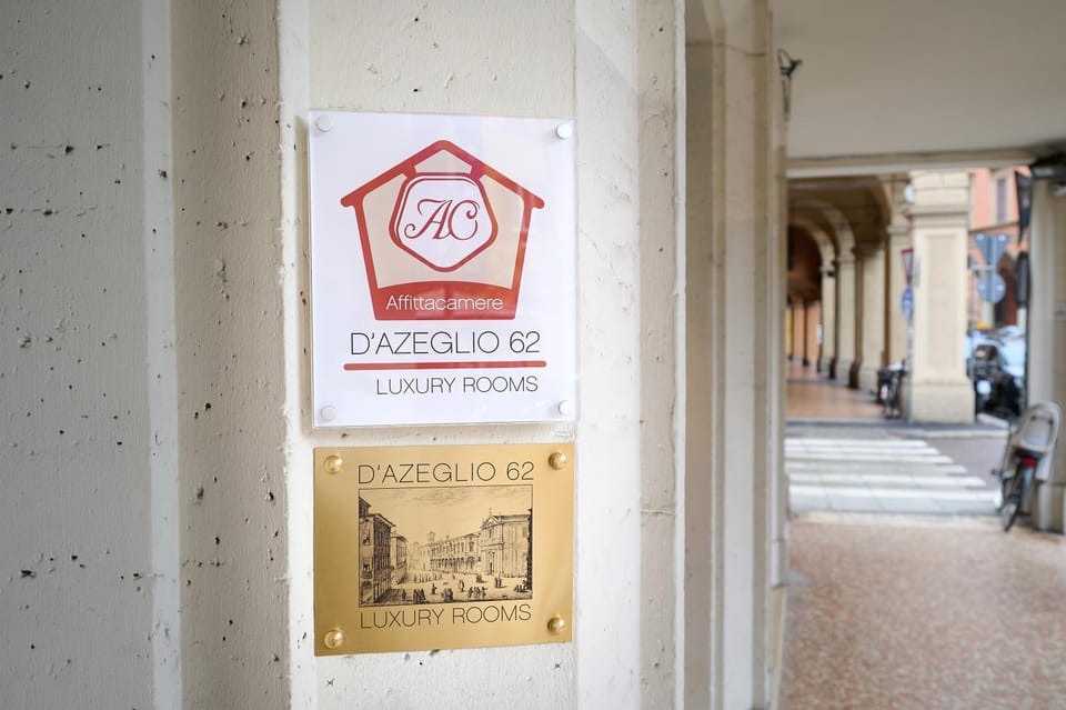 Logo/Certificate/Sign