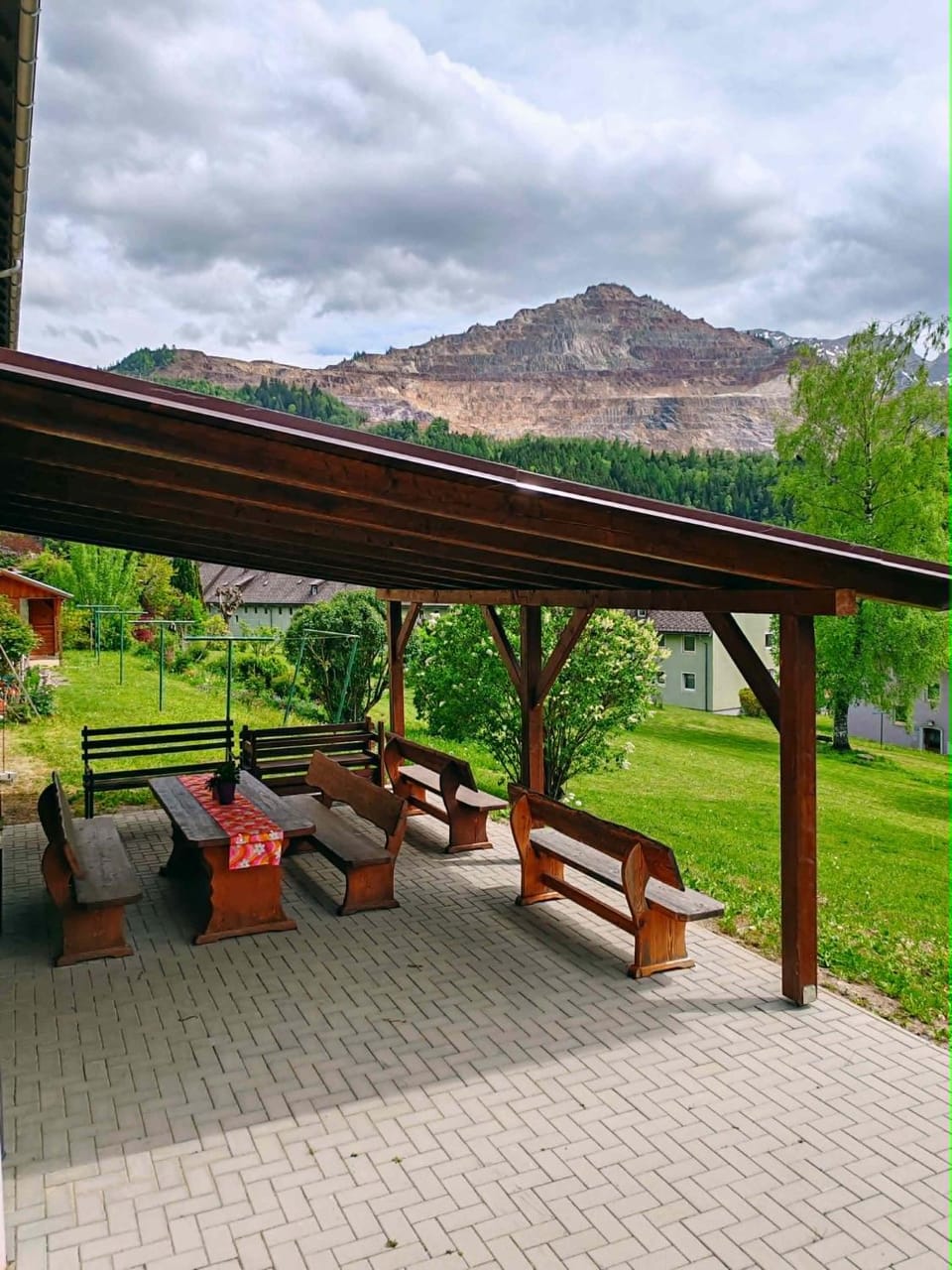 Property building, Natural landscape, Garden, Balcony/Terrace, Cycling