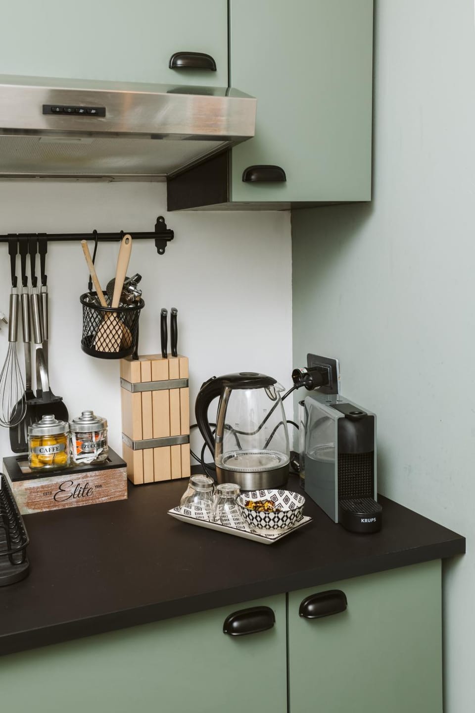 Kitchen or kitchenette, Meals, kitchen, kitchen