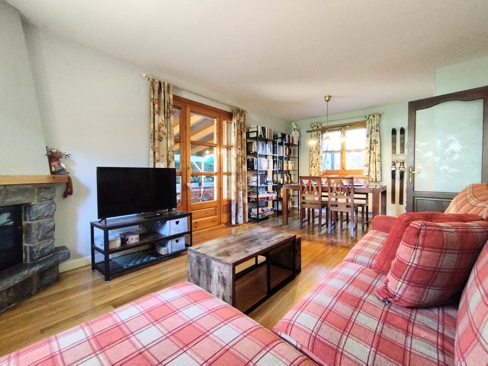 CHECK-IN CASAS Cumbre de Benasque Apartment in Catalonia