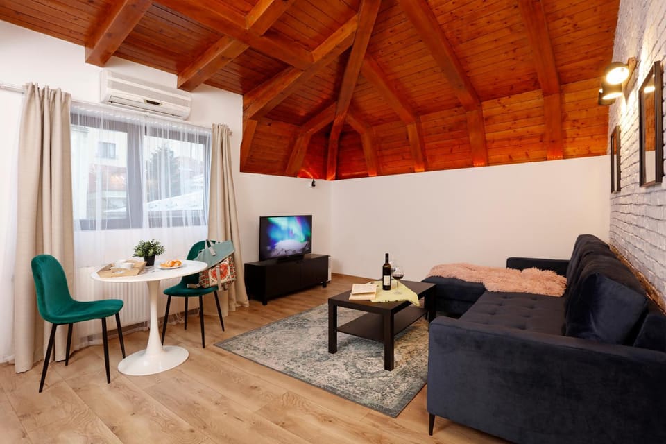 TV and multimedia, Living room, air conditioner