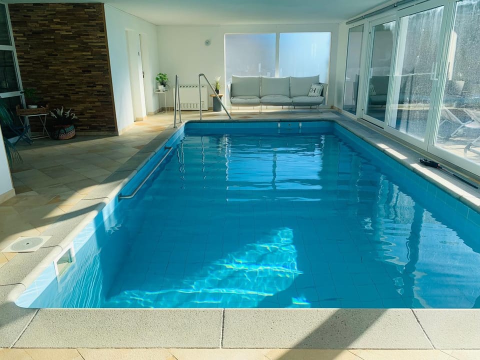 Swimming pool, Swimming pool