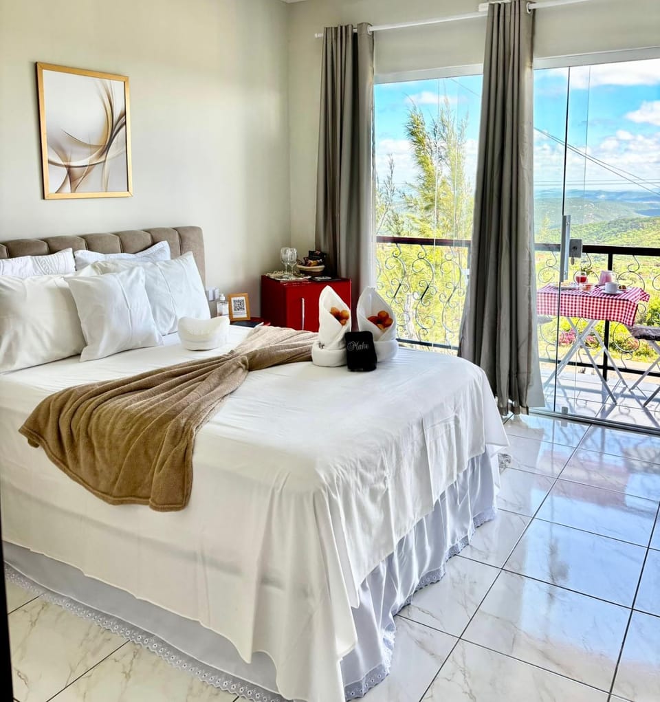 Bed, View (from property/room), Balcony/Terrace, Bedroom