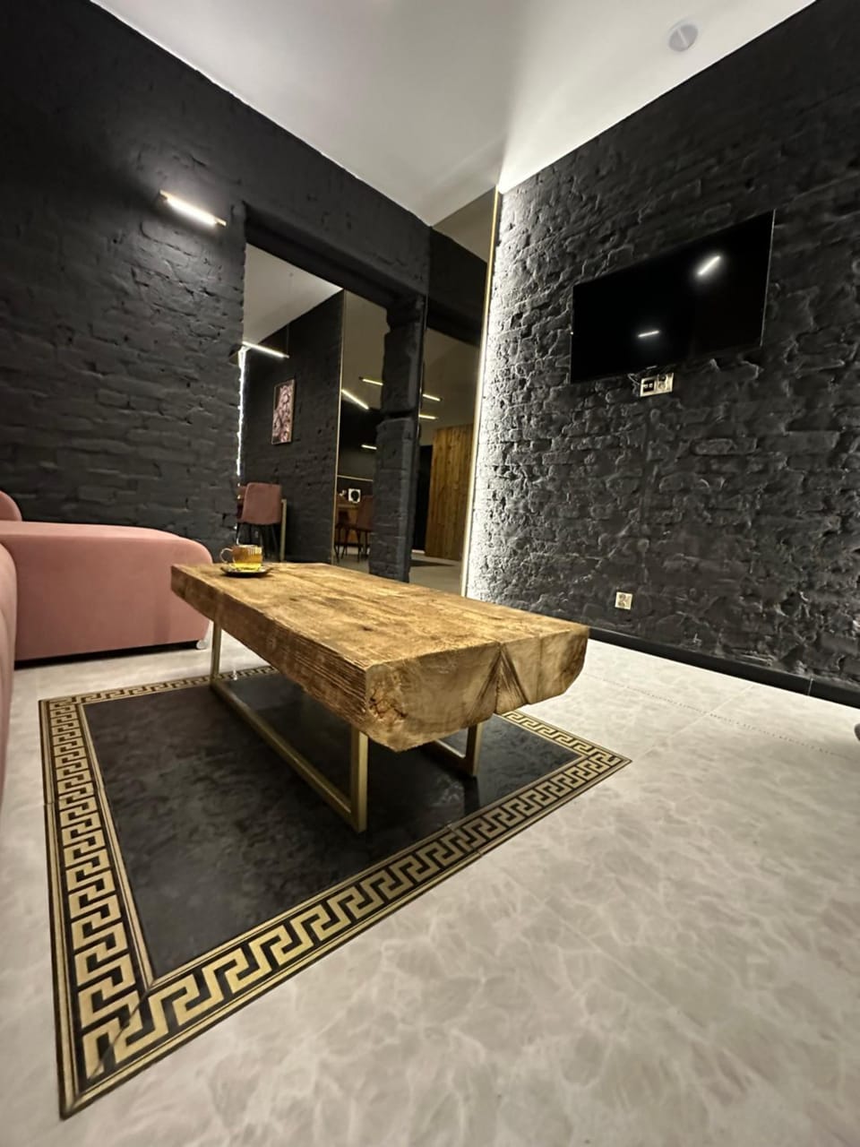 DarkHouse Pink Apartment in Masovian Voivodeship