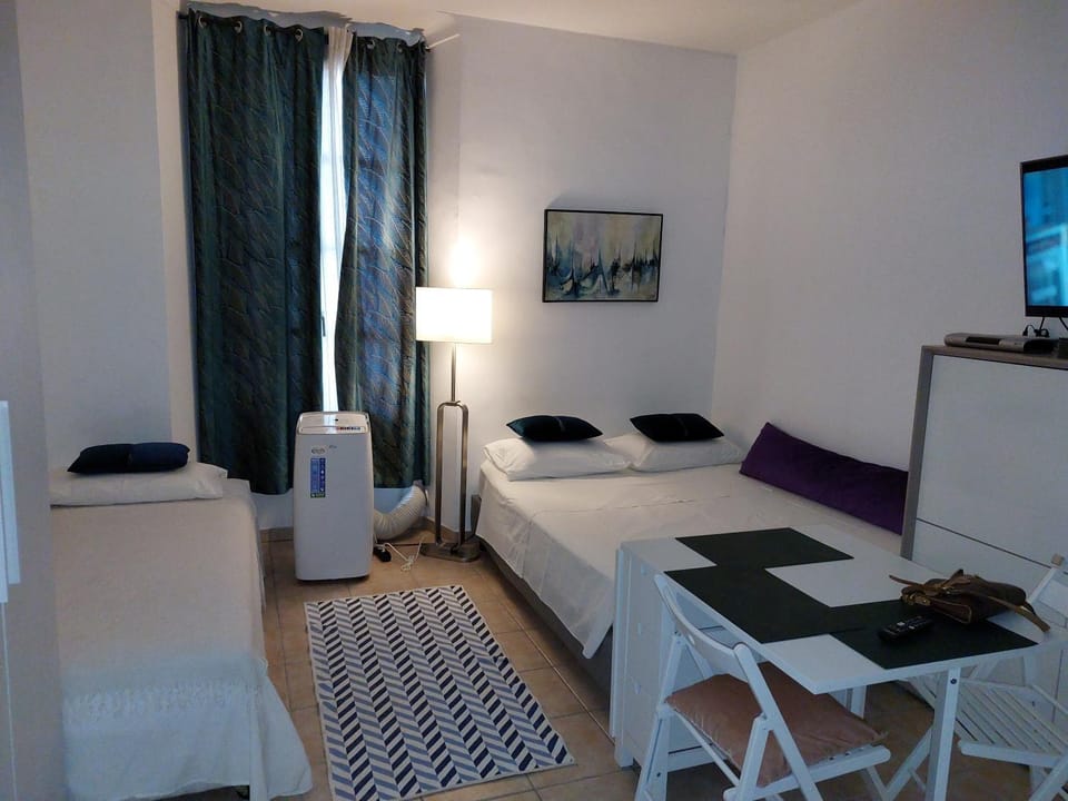 Property building, Living room, Bedroom
