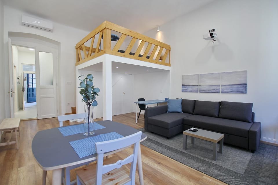 Living room, Photo of the whole room, Dining area