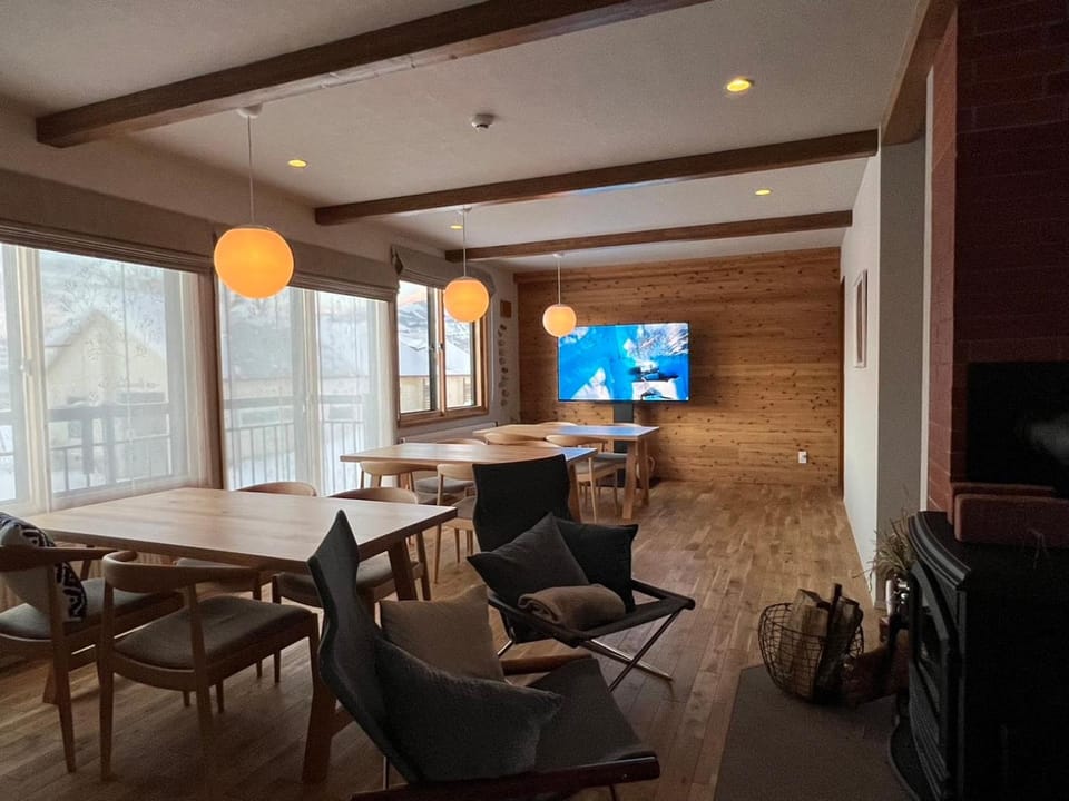 Communal lounge/ TV room, Internal: Not applicable to any particular room