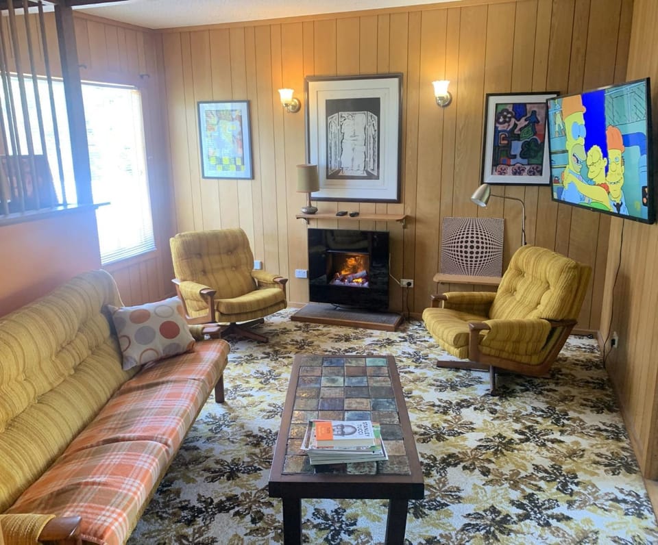 Classic Beach House House in Sandy Point